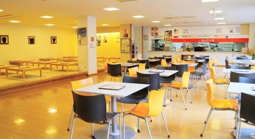 Ou Hotel Йонаго Екстериор снимка