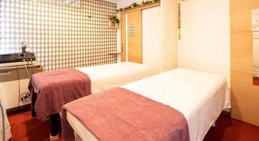 Ou Hotel Йонаго Екстериор снимка